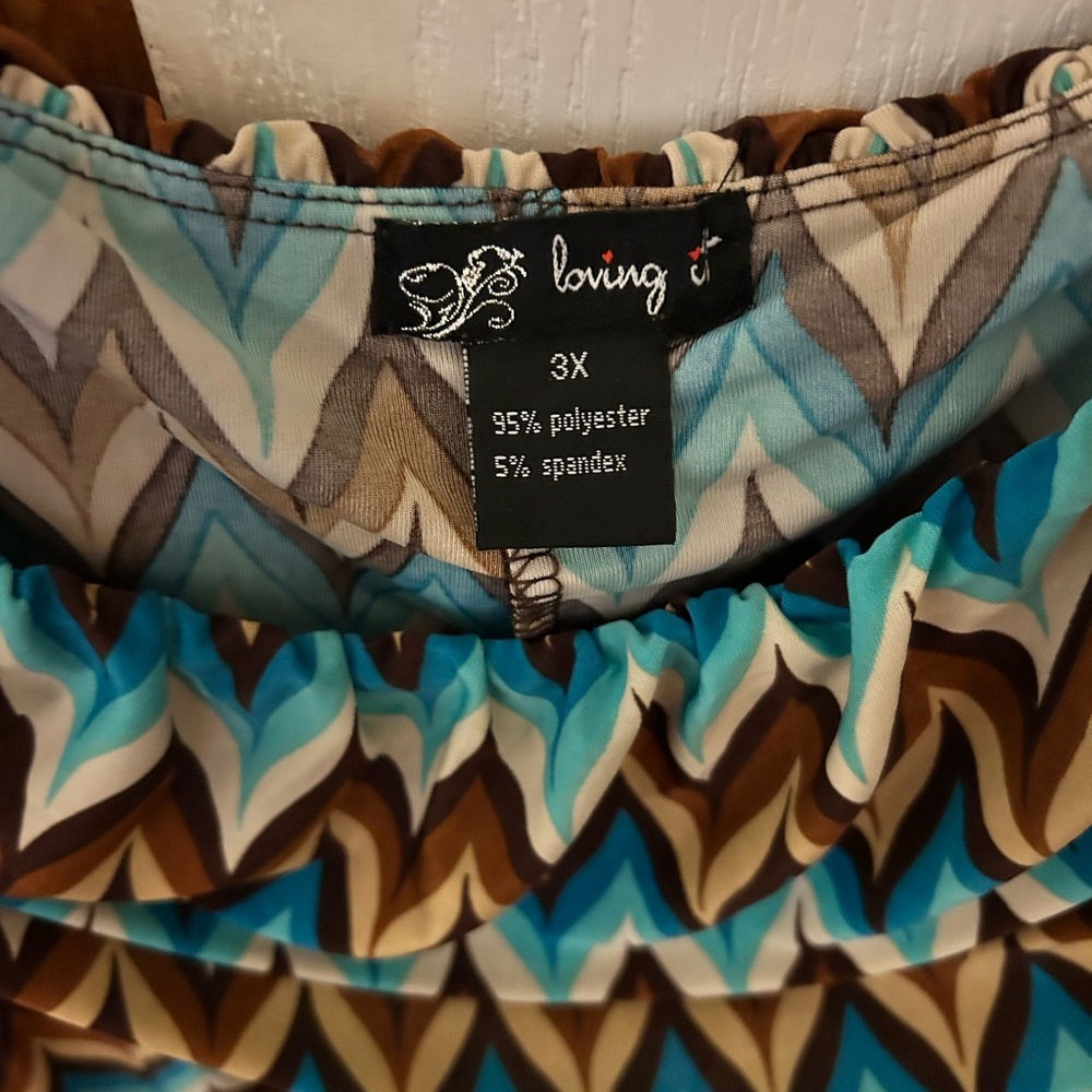 Loving it Women’s 3x Blouse - Picture 3 of 8